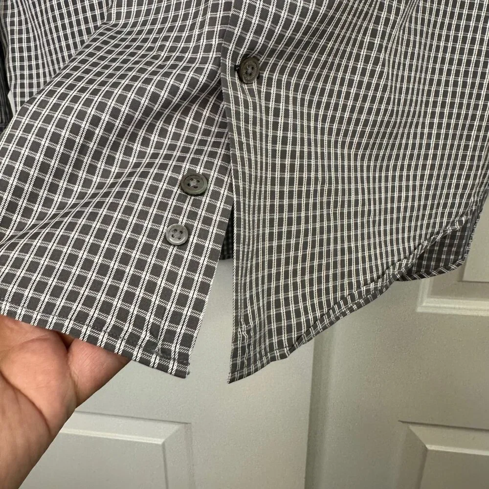 Banana Republic 100% Cotton Charcoal & White Check Button Down Long Sleeve Shirt